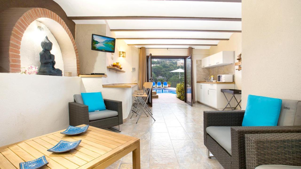 Villa- Monica Villa *