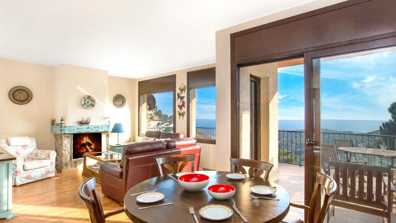 Villa- Monica Villa *