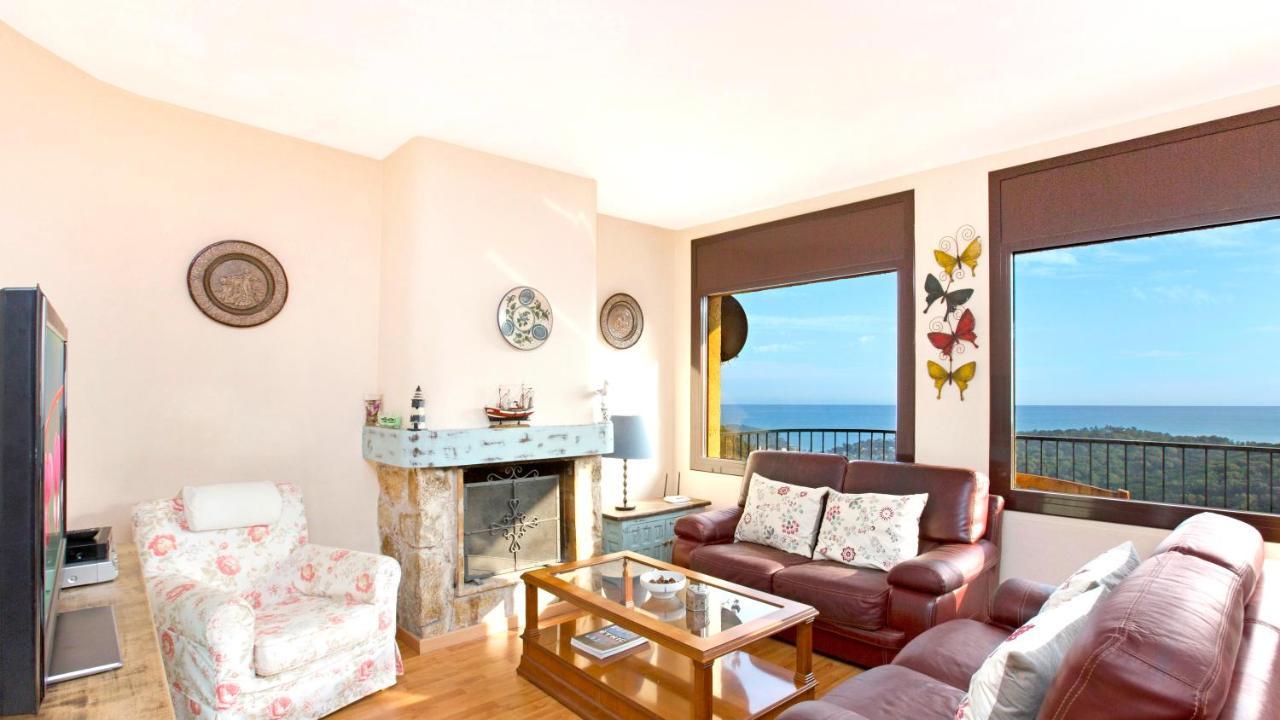 Villa Villa- Monica