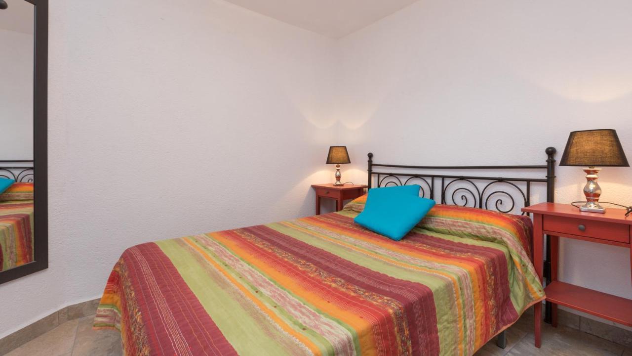 Villa- Monica Villa *